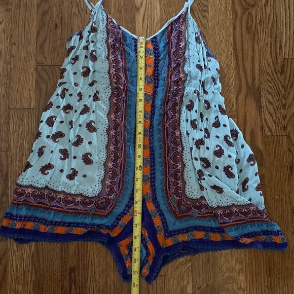 Forever 21 Romper - Picture 6 of 6